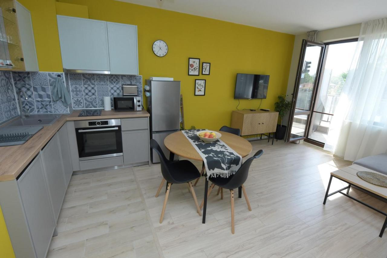 Kalina Apartment Kazanlŭk Eksteriør bilde